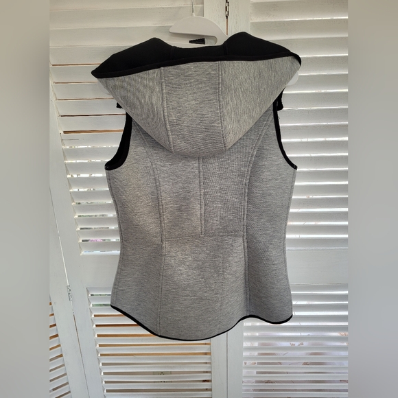 Gerry Vest Women's Size S - Picture 2 of 4